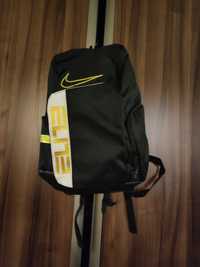 Nowy Nike Elite Bag