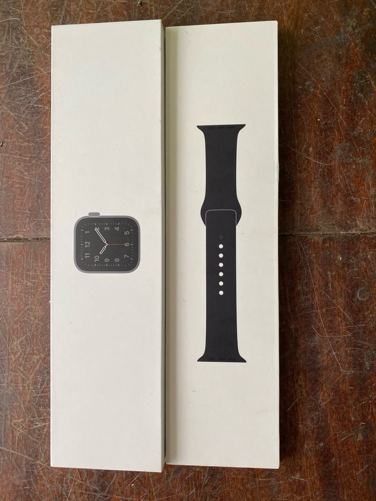 Apple  Watch SE