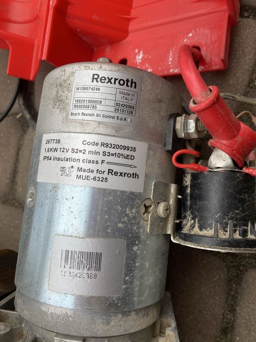 Wywrot pompa z siłownikiem Iveco