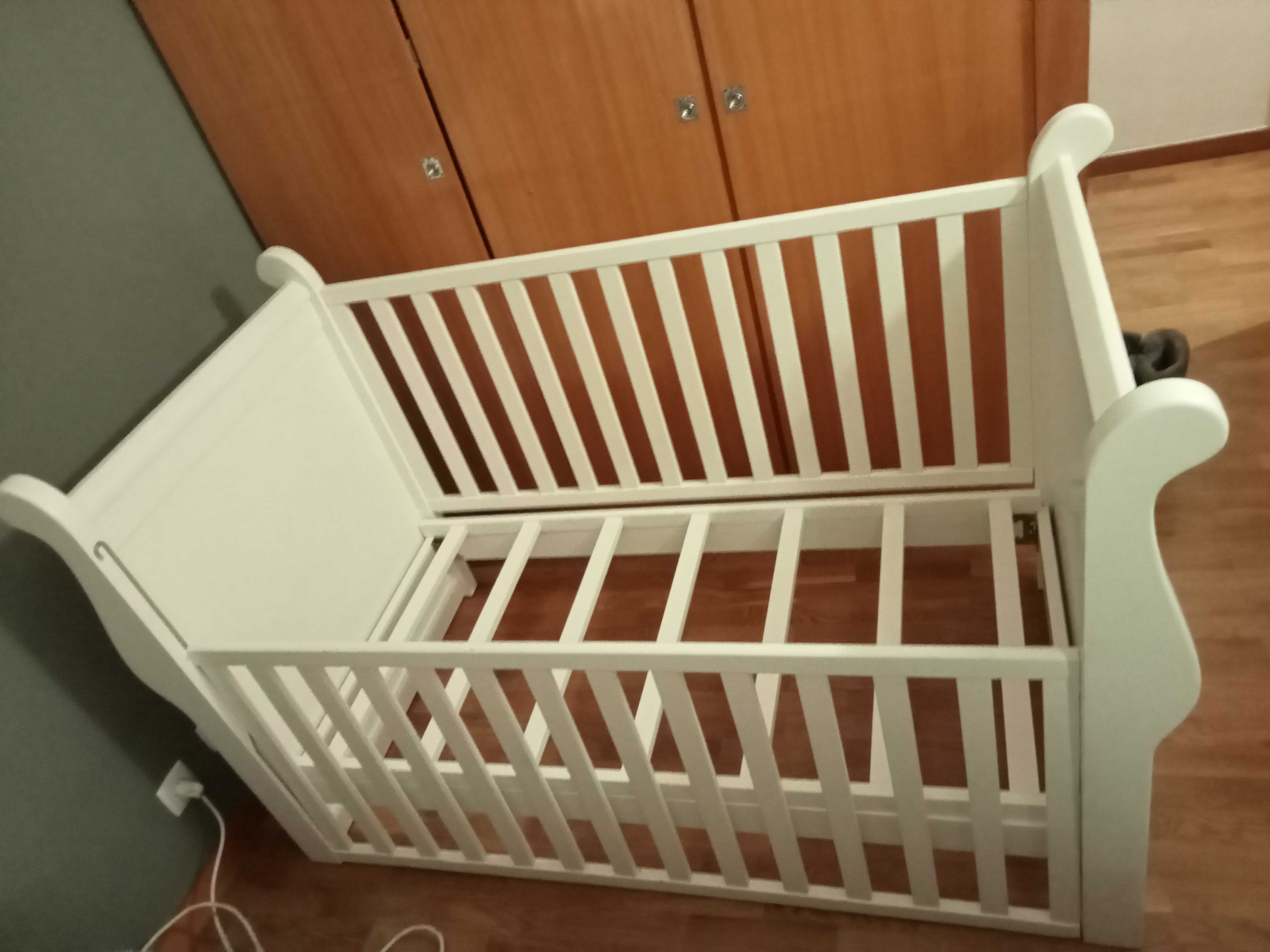 Vendo cama de Bebé usada