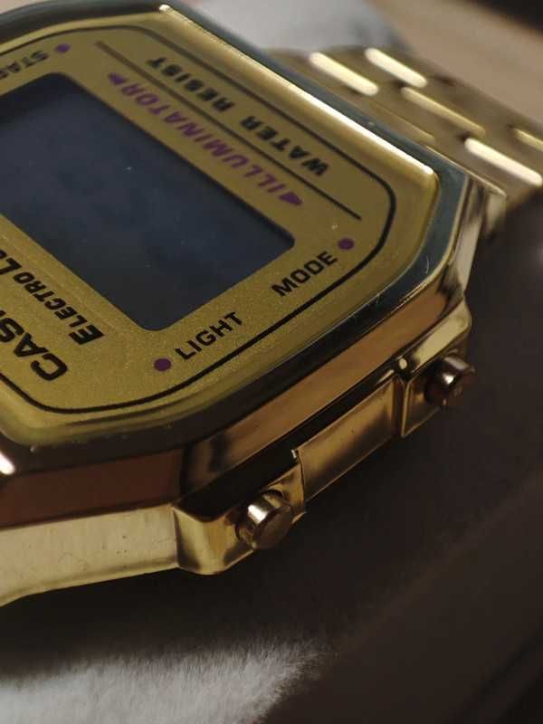 Złoty Retro Casio A168WG-9EF vintage watch zegarek aesthetic y2k