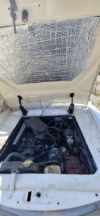 Peugeot 404 restaurado em muito bom estado