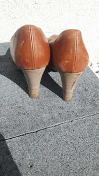 Szpilki czółenka buty obcasy nude skóra naturalna 40