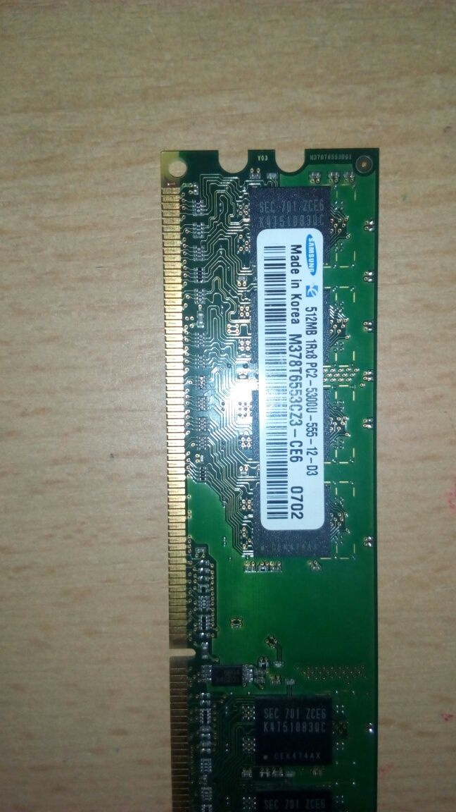 Placa RAM DDR2 512 MB PC2 667 MHz