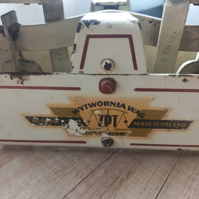 Waga szalkowa z czasów PRL