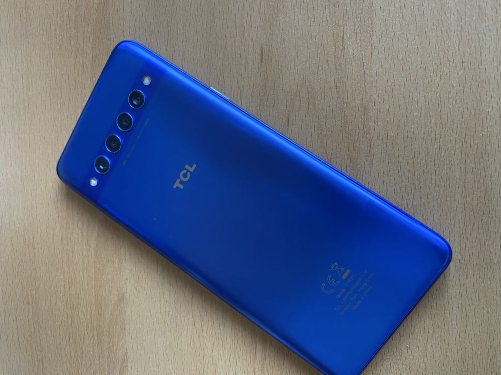 Telemóvel TCL 10 Plus