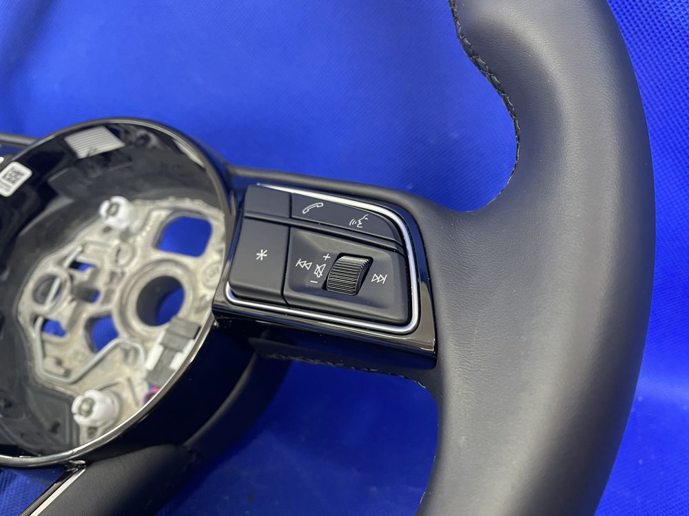 KIEROWNICA skórzana AUDI A3 8Y A1 Q2 multifunkcyjna ŁOPATKI DSG oem