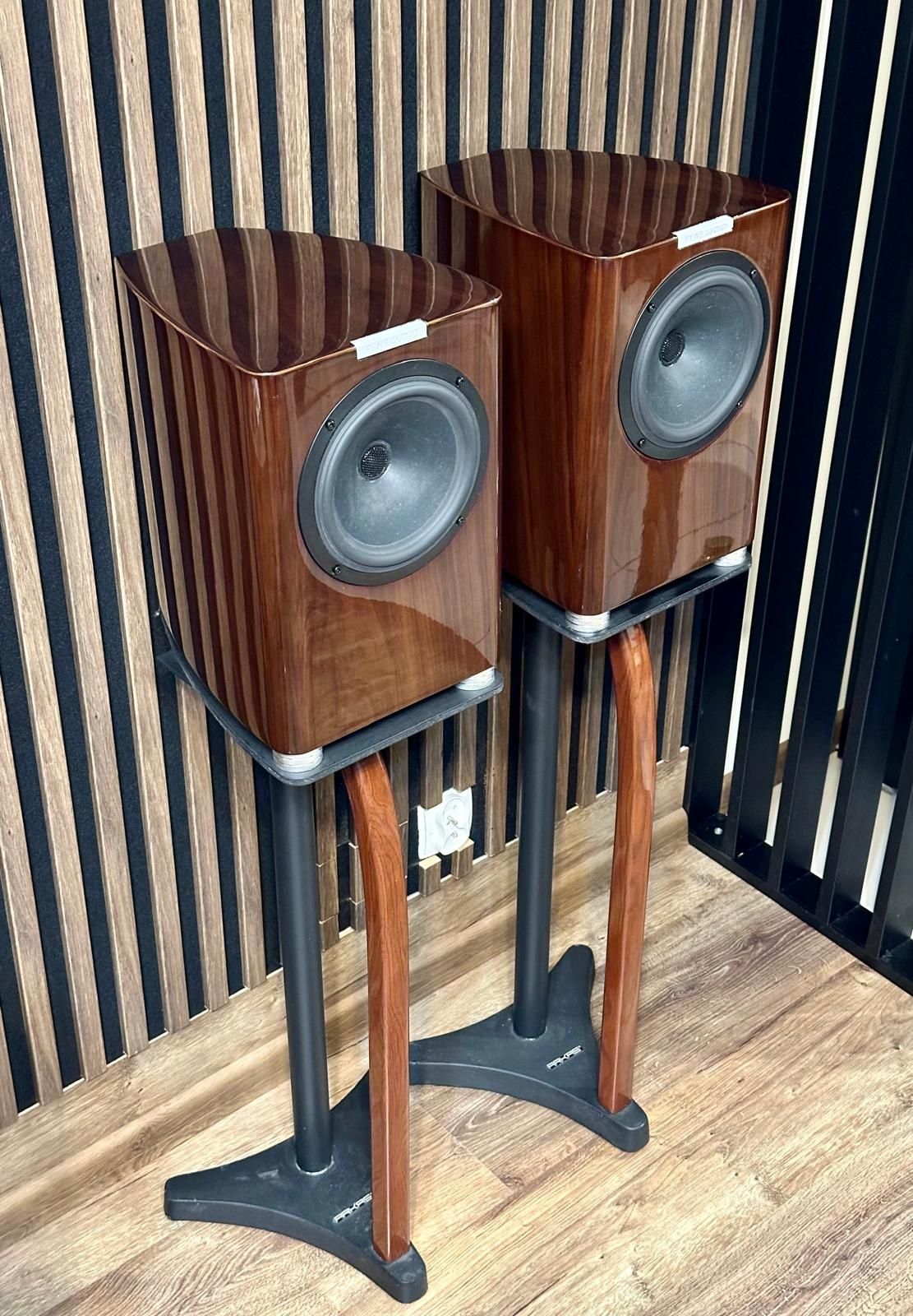 Kolumny Monitory Fyne Audio F700