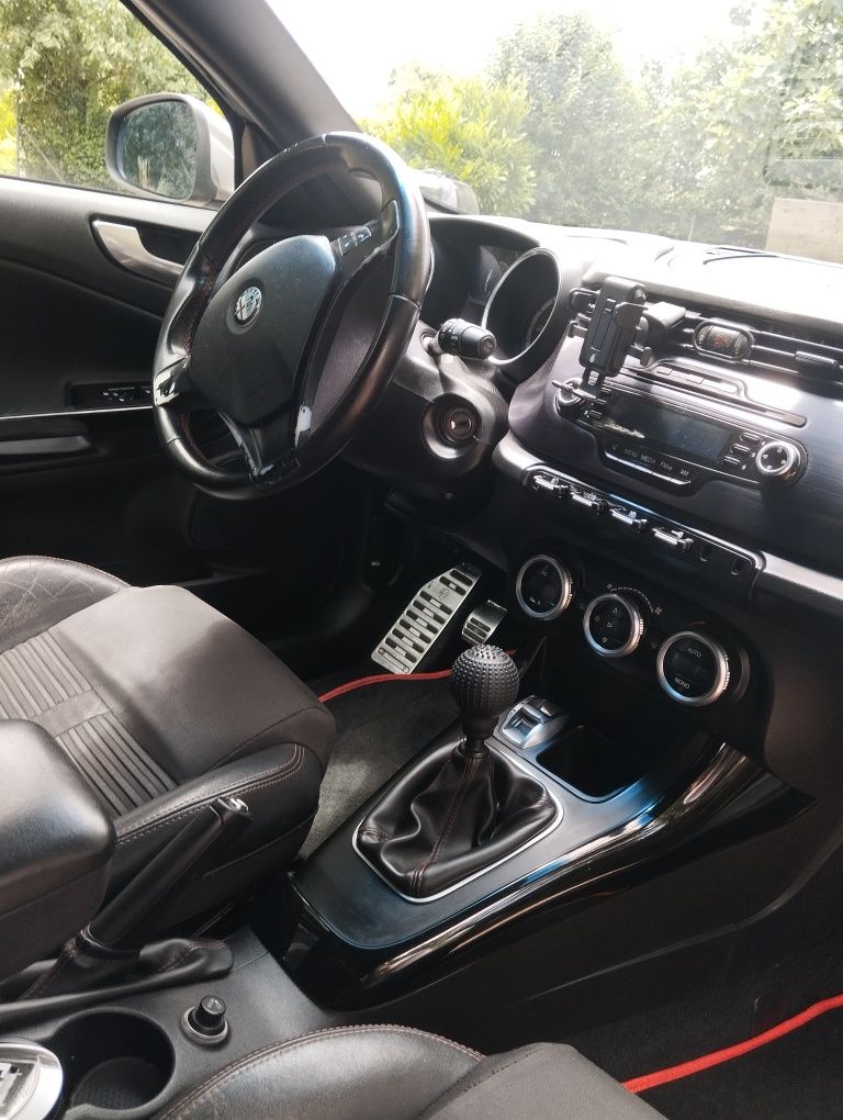 Alfa Romeo Giulietta 1.6 JTDm – 2010 – 197.000 km