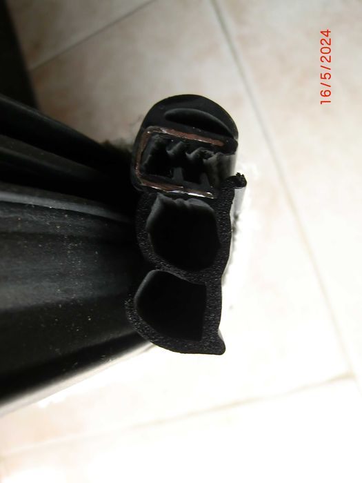 2 Borrachas de Vedação de Portas de Carro.