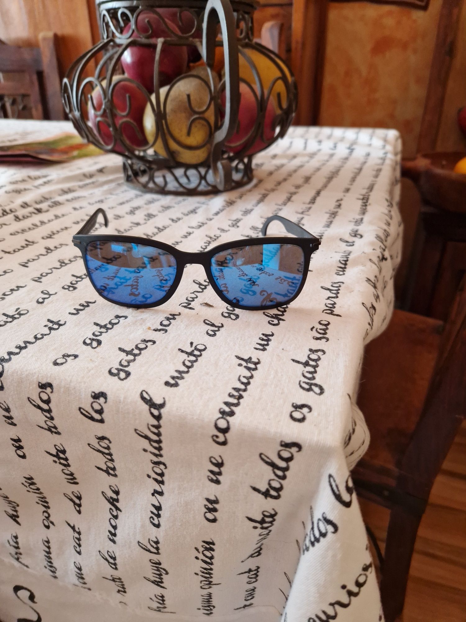 Óculos de sol orao,pouco usados