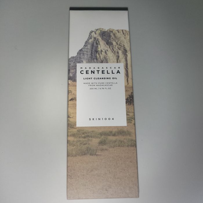 Skin1004 Madagascar Centella Olejek do Twarzy