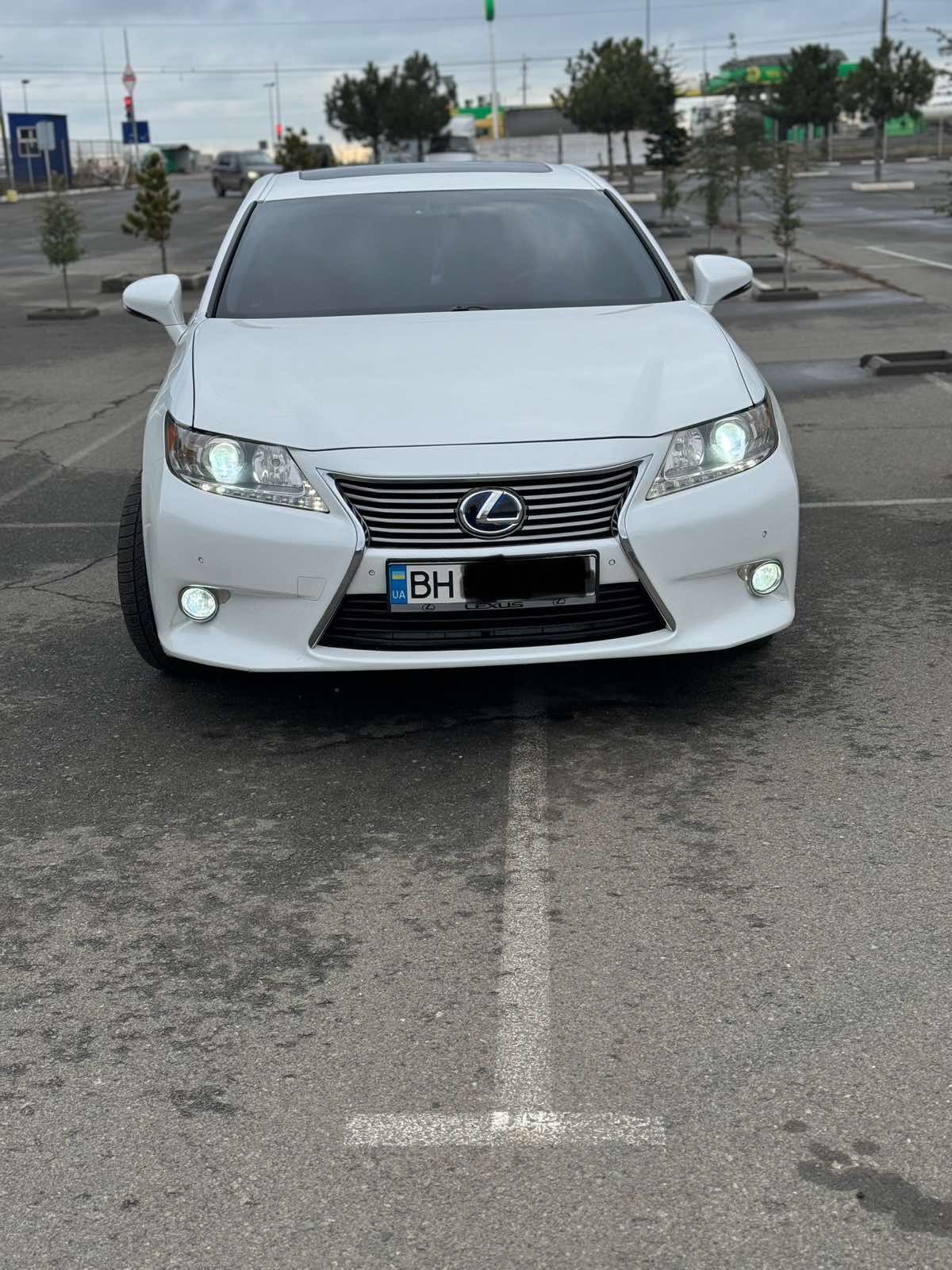 Продам автомобиль Lexus