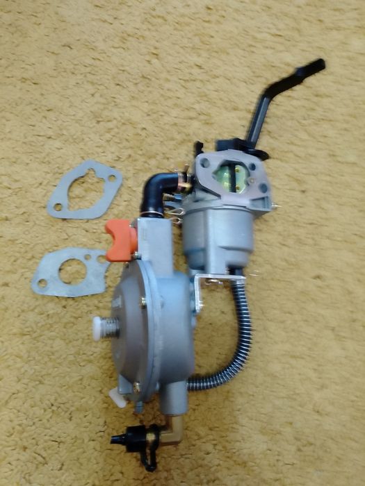 Карбюратор газовий на генератор.