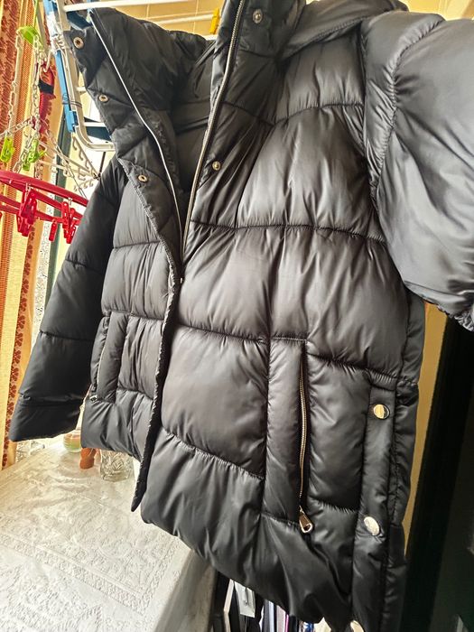 Casaco marca Mango