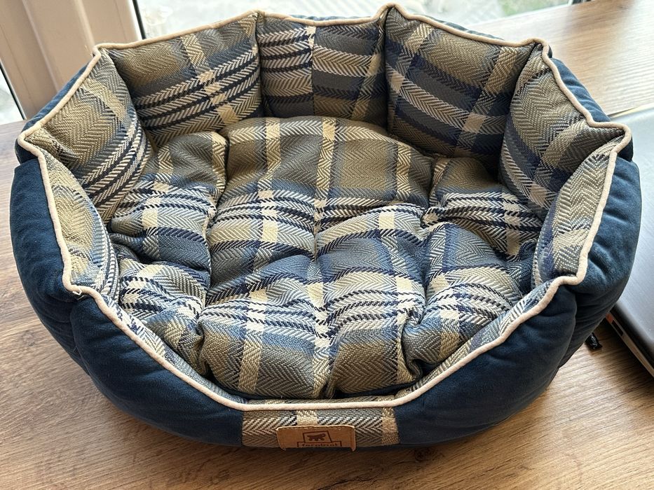 Лежак для собак и котов Ferplast Charles 60 56х42х20 см