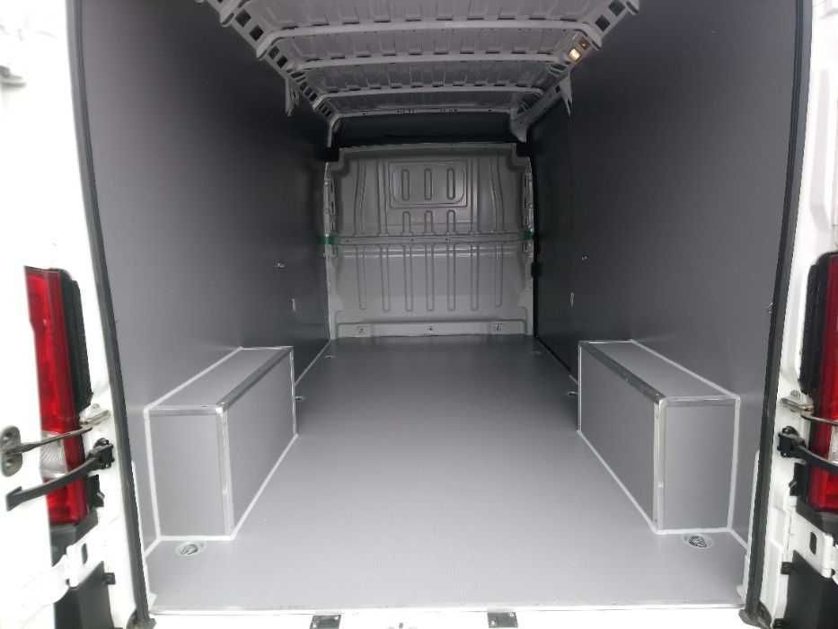 Peugeot Boxer L3H2-Zabudowa przestrzeni ładunkowej PREMIUM