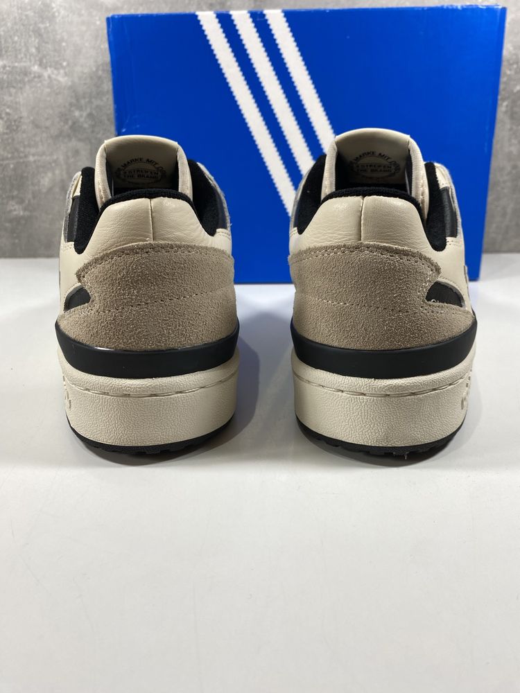 Sneakersy Adidas Forum Low CL rozmiar 42 2/3