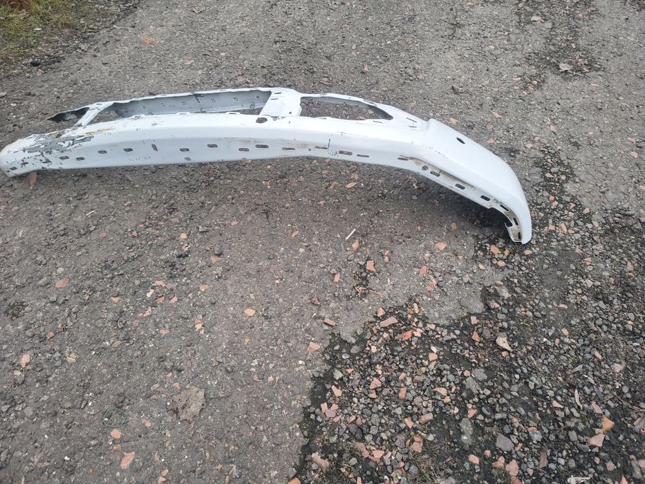 Ford f 150 lightning бампер передній.