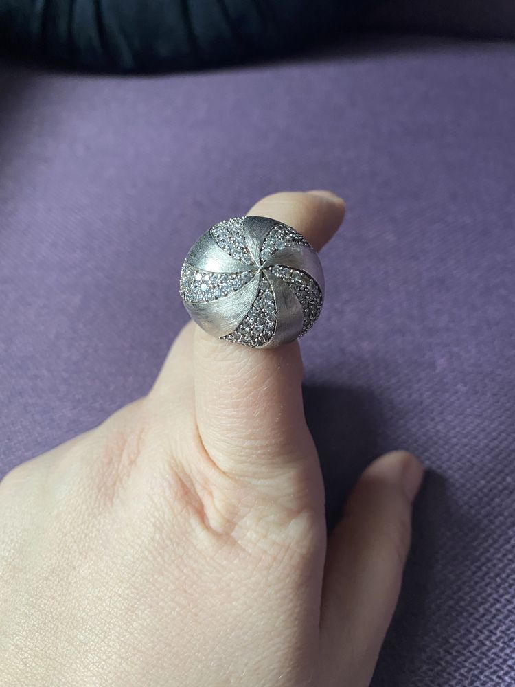 Srebrny pierścionek 925 kula duży cyrkonie 18 ogromny