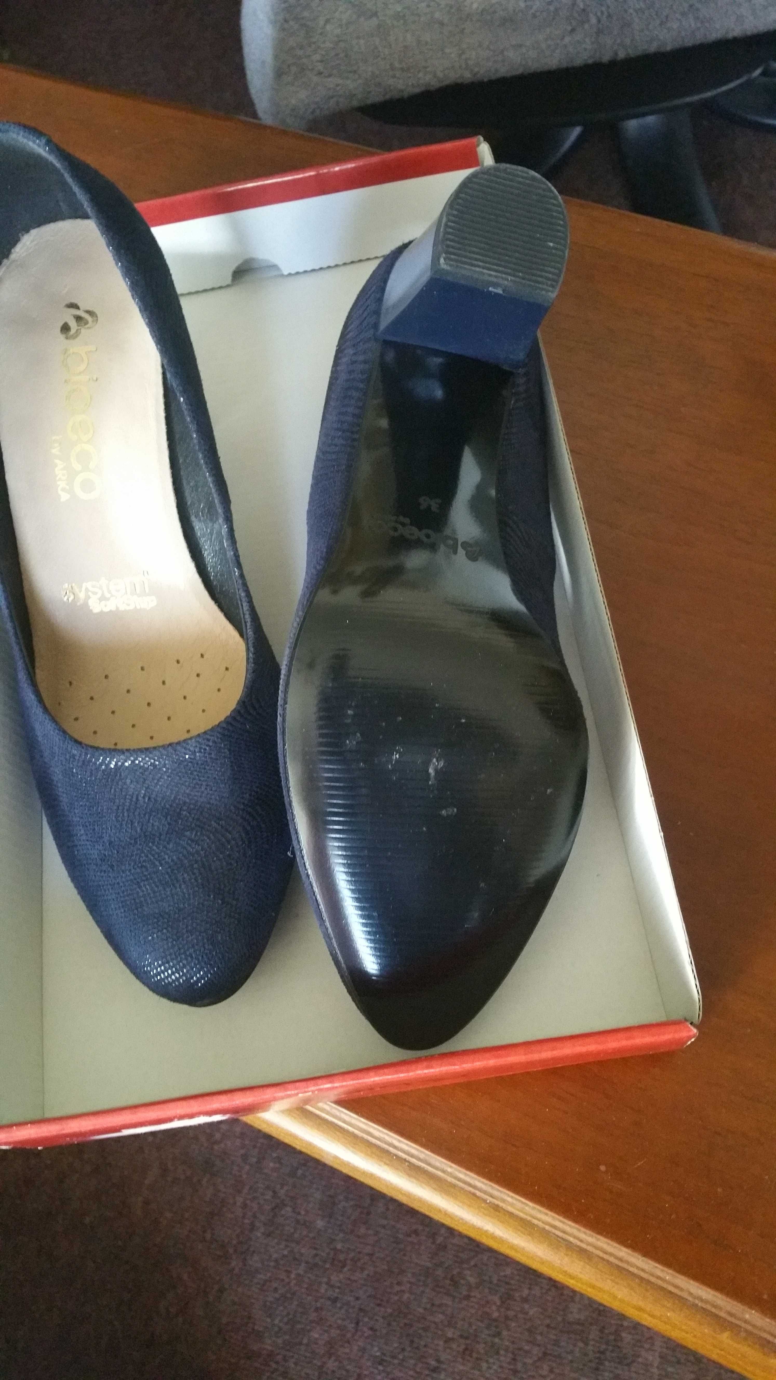 sprzedam buty damskie