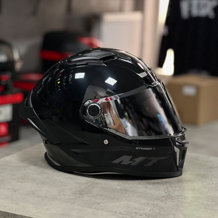 Мото шолом MT helmets stinger 2 шлем мт стінгер 2 чорний глянець black