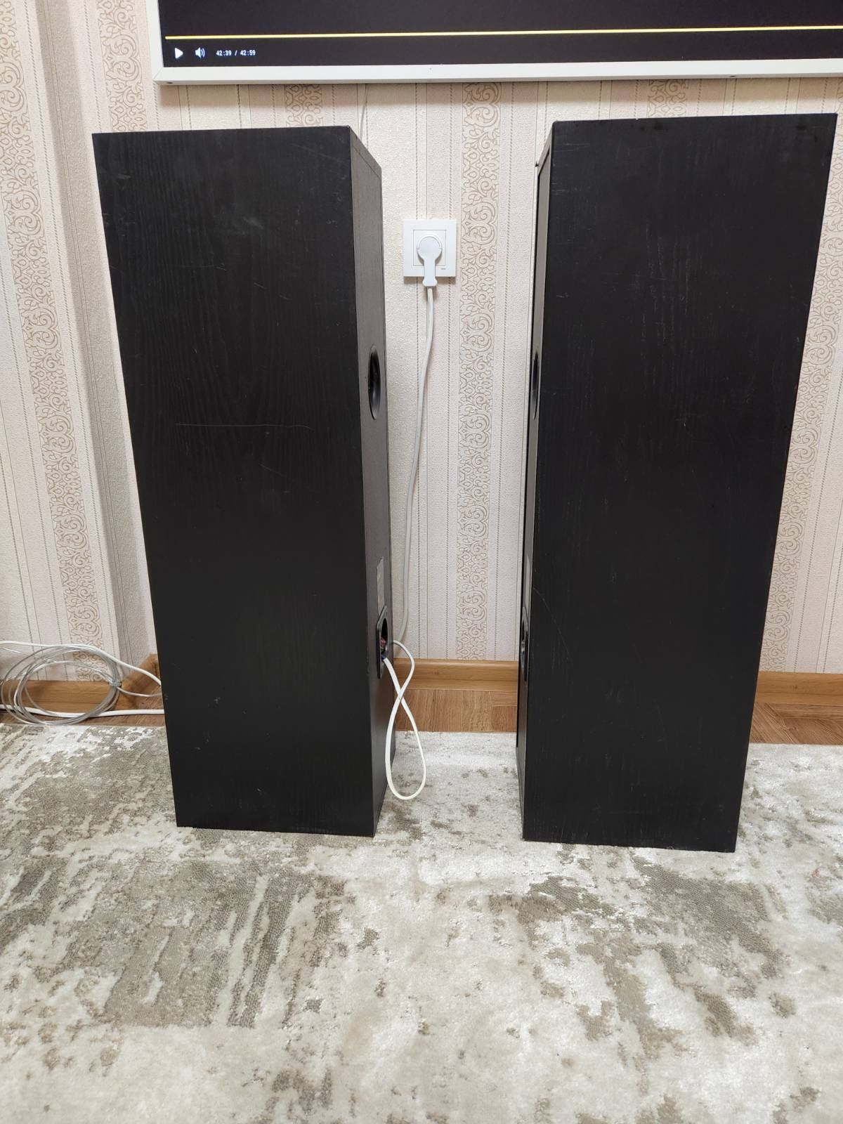 Продам колонки JBL MK 1000