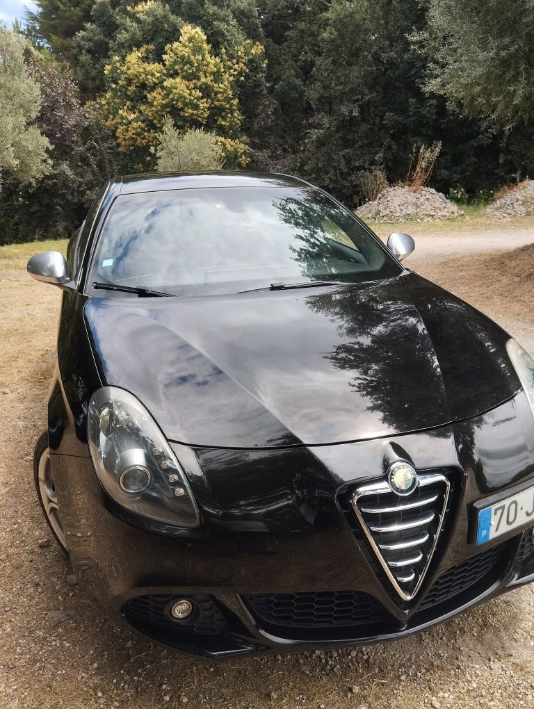 Alfa Romeo Giulietta 1.6 JTDm – 2010 – 197.000 km