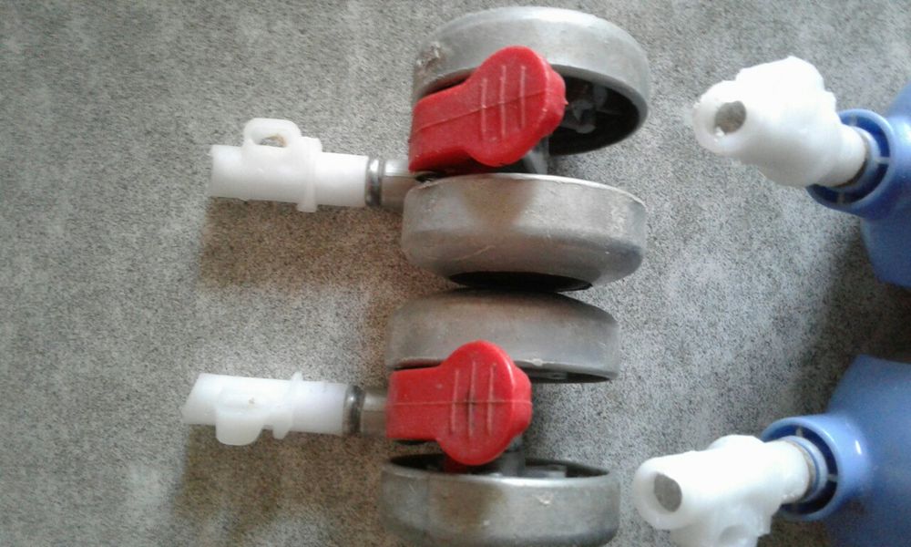 Колеса к стульчику