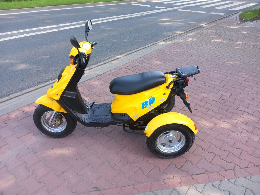 PGO tr3-50 Trike