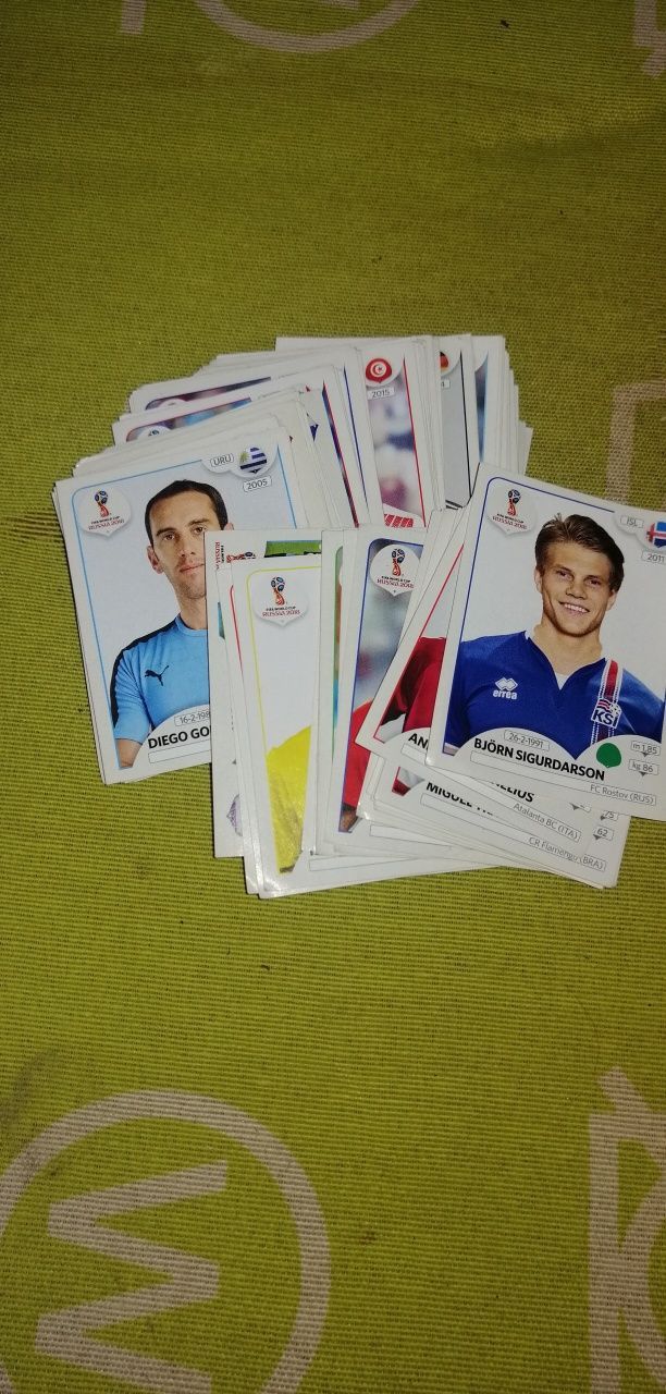 Cromos de futebol cromos da coleção Disney violeta