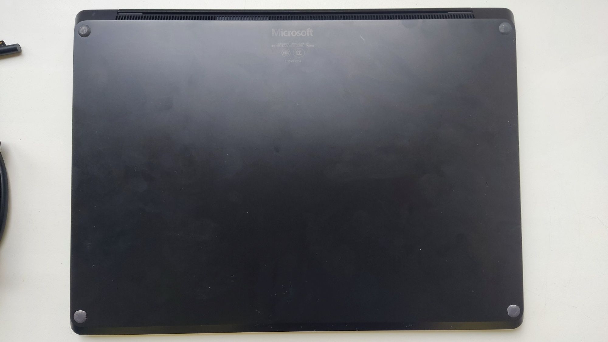 Ноутбук Microsoft Surface Laptop 2 i7/8/256