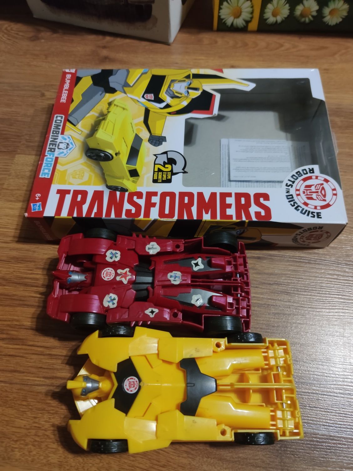 Dwa auta Transformers