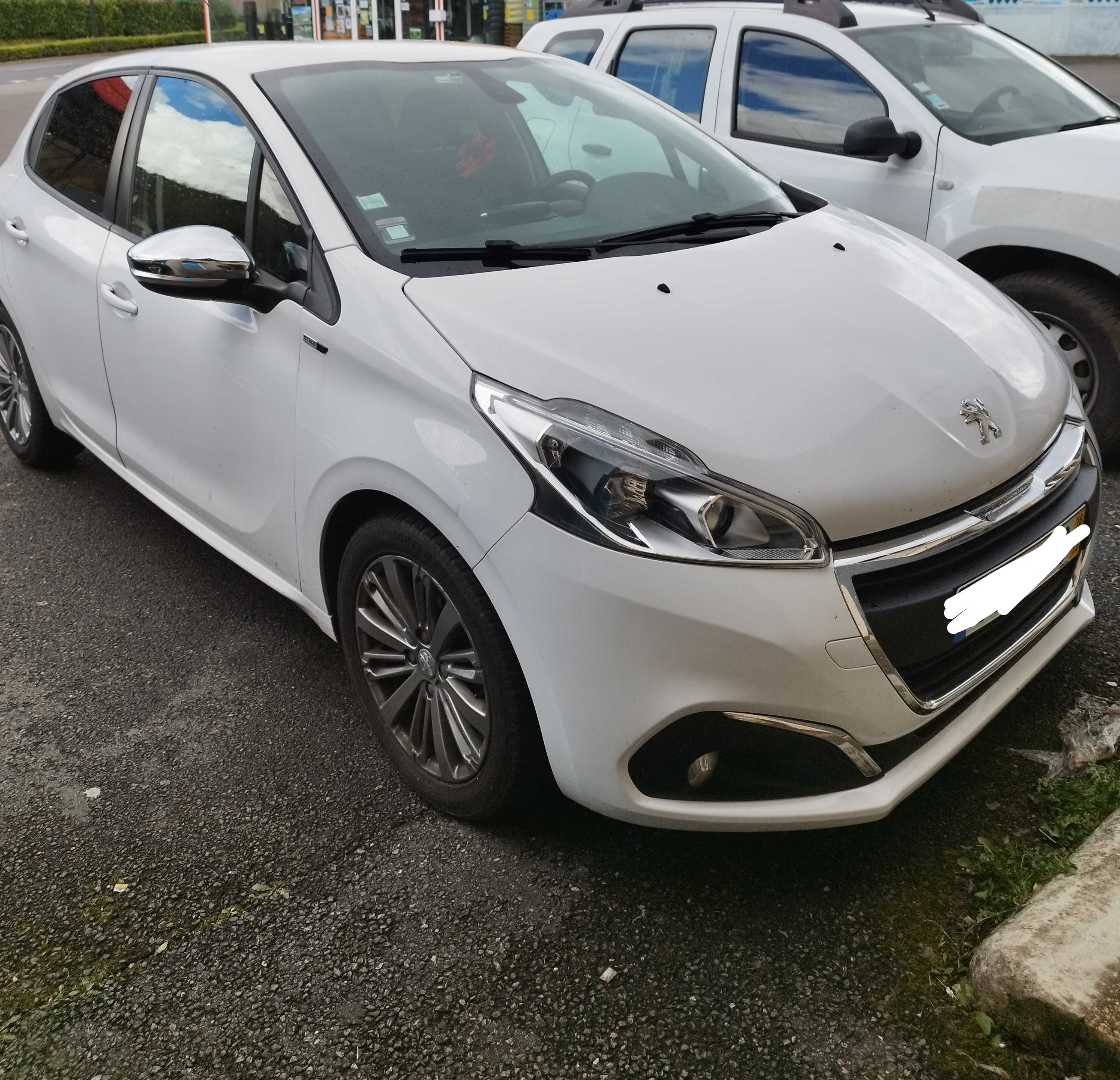 Peugeot 208 1.6 Style 2016