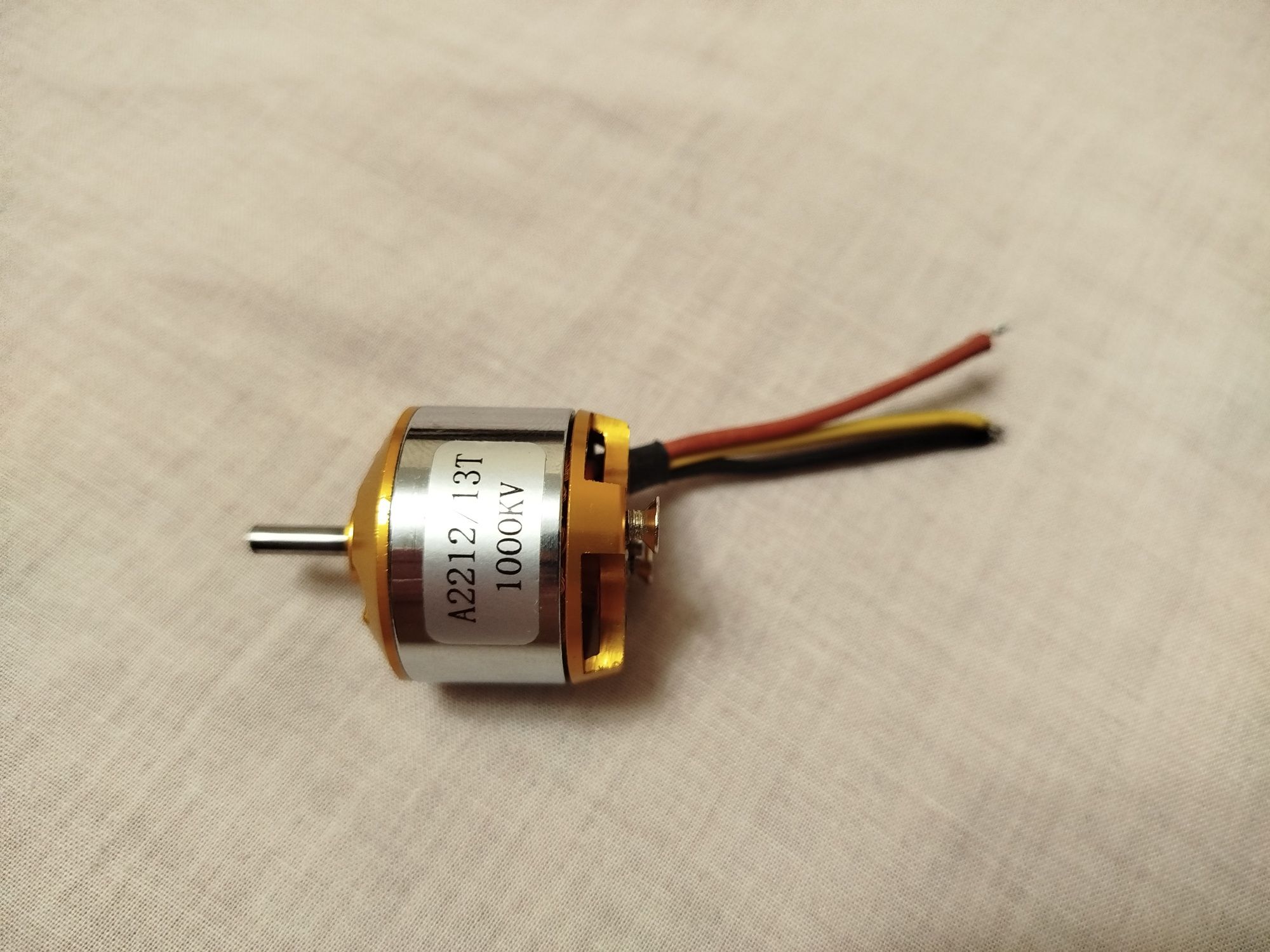 Мотор A2212 1000kV та гвинт 8040