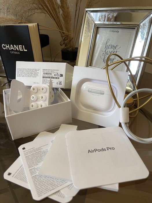 Nowe! AirPods Pro 2 Słuchawki