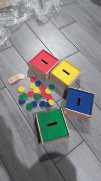 Детская развивающая деревянная игрушка сортировка монеток по цветам