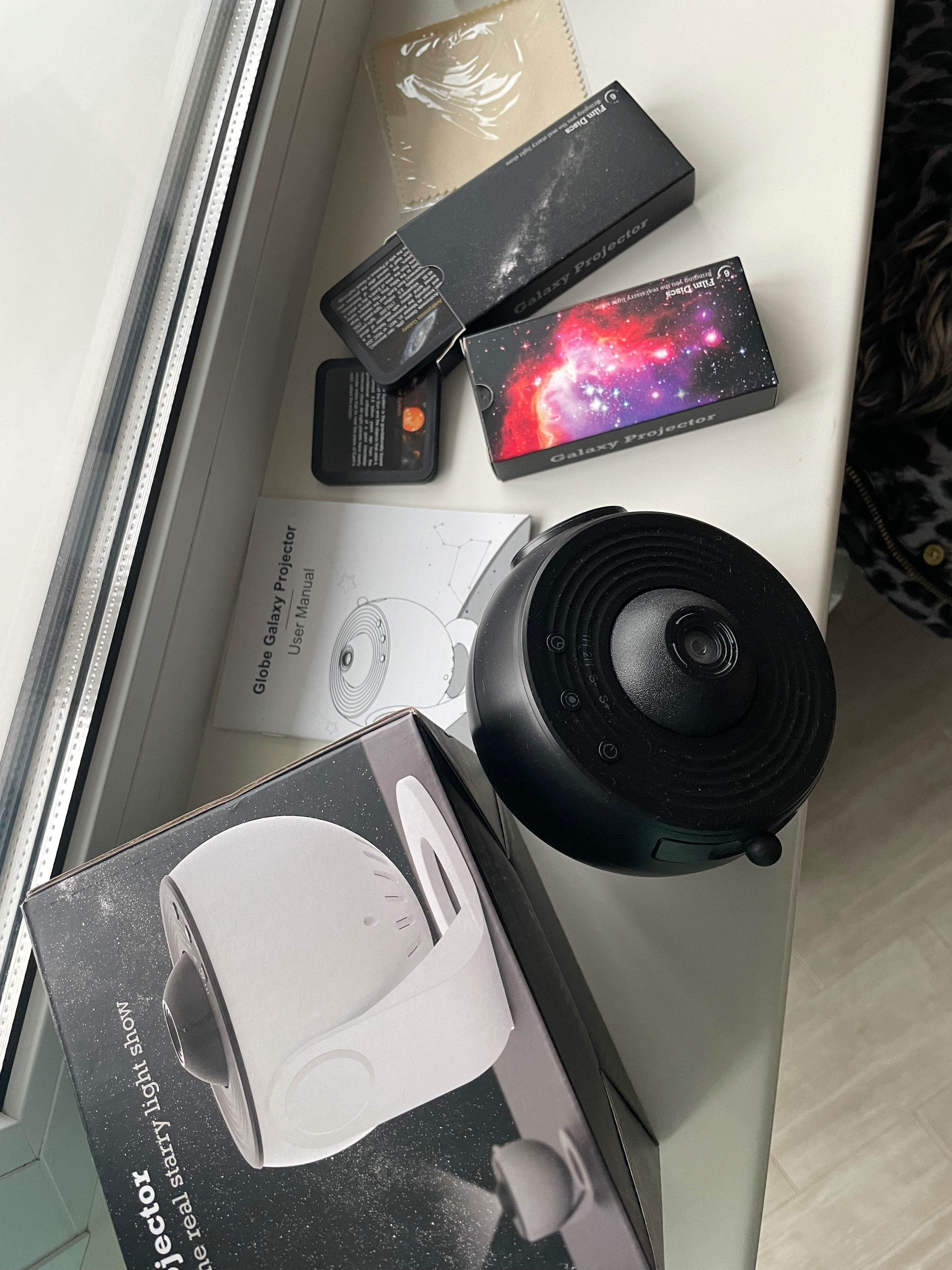 Проектор-нічник зіркового неба Galaxy Projector 360 ° зі слайдами