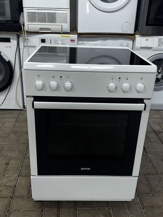 Kuchenkę Ceramiczna firmy Gorenje model ec67120aw 60cm szerokości