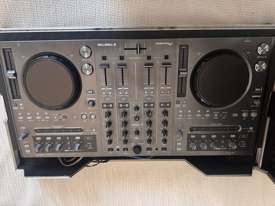 Mesa Dj Pionner DDJ-T1