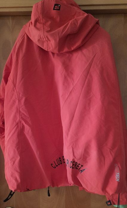 Фирменная куртка с капюшоном. Унисекс