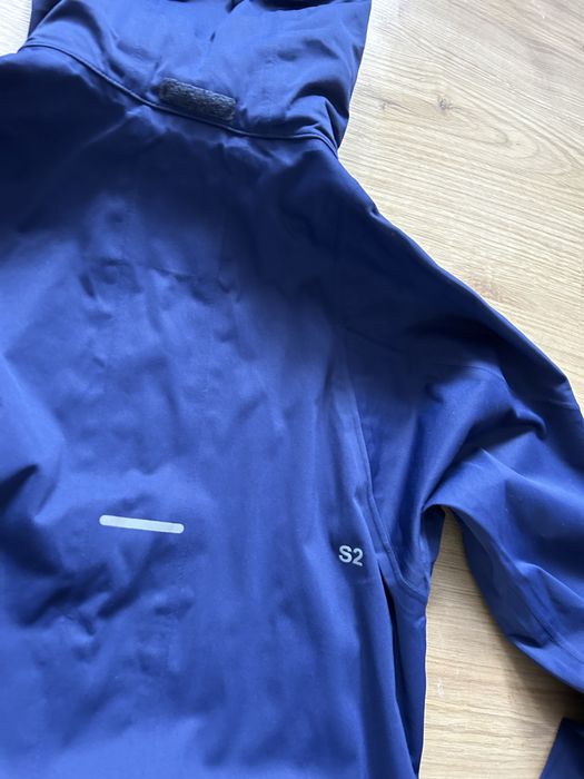 Жіноча вітровка для бігу Asics