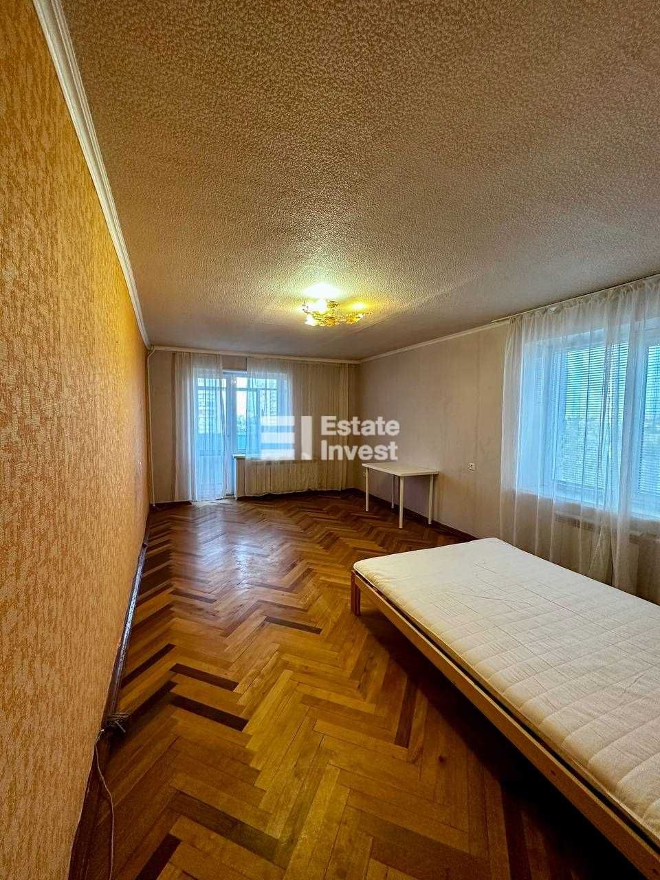 У продажі 2 кімнатна квартира на пр. Петра Григоренка, 37.