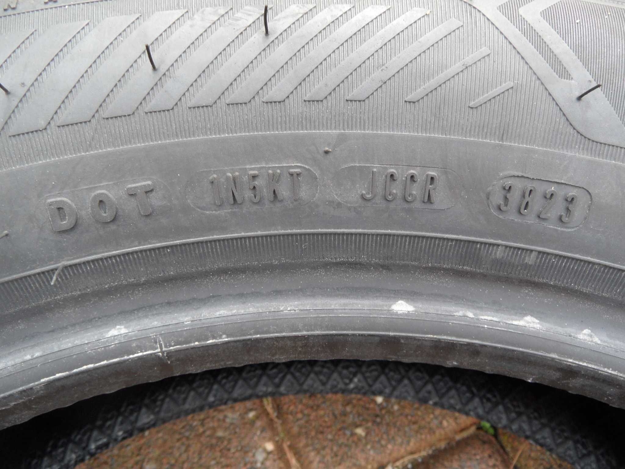 Nowe Opony Letnie 215/60 R17 Goodyear Efficient Grip 2 SUV-23 Rok