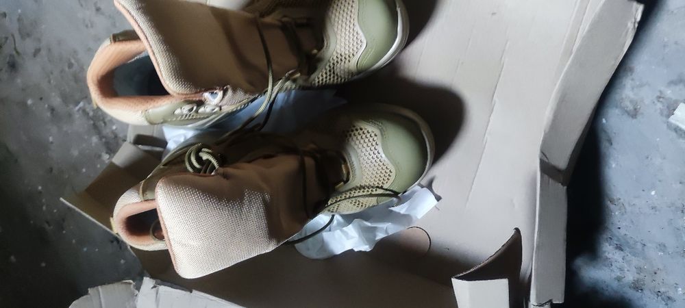 Продаю новые берцы