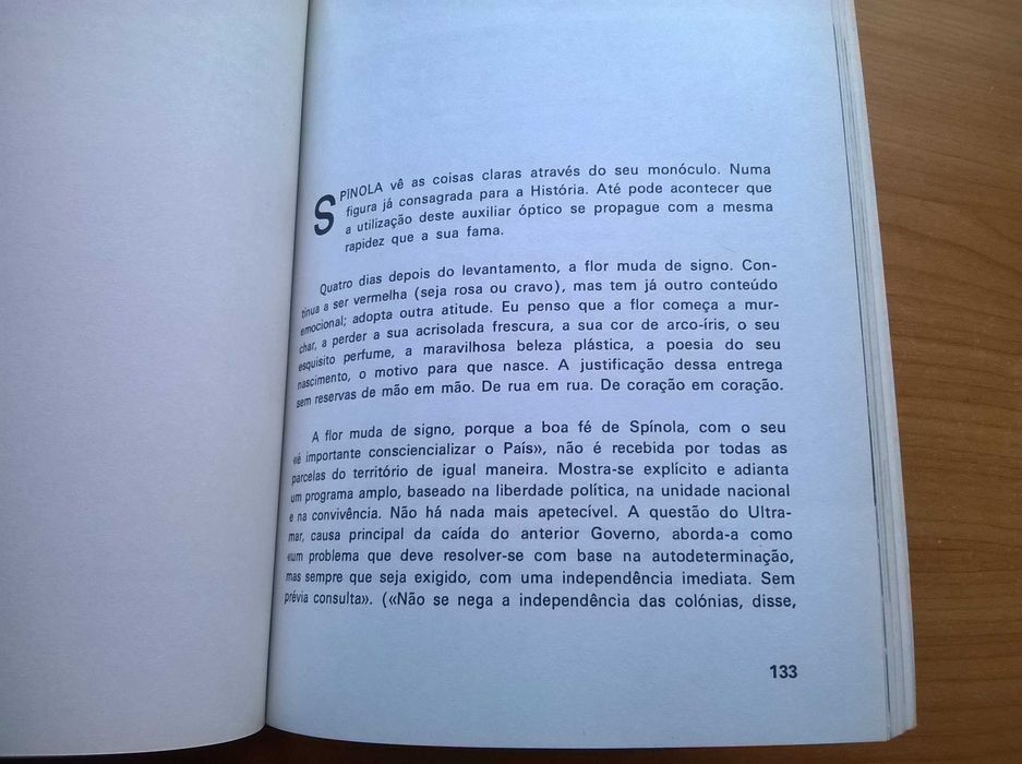 Cravo Rubro Revolução - César de la Lama