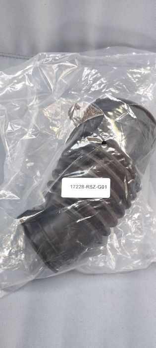 Патрубок фільтра повітряного Honda CR-V 1.6 i-DTEC15-17228-R5Z-G01(02)