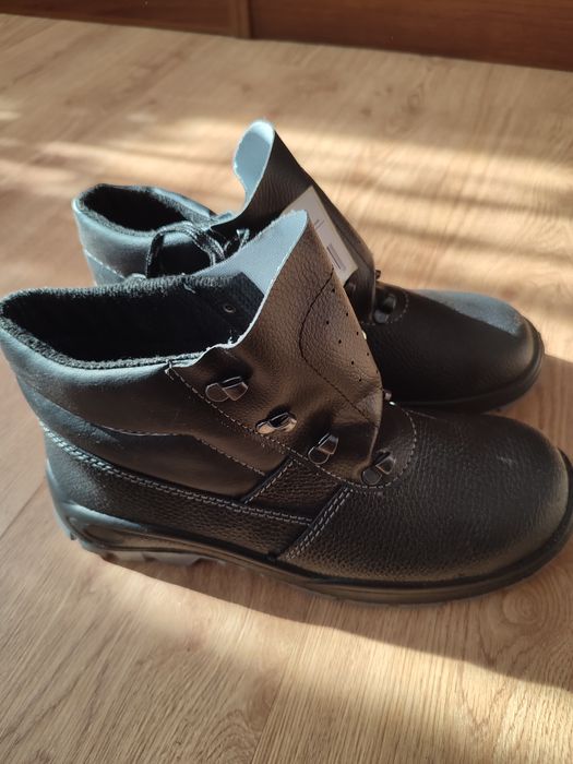 Buty robocze rozmiar 44