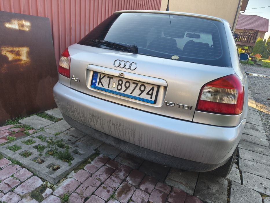 Audi a3 8l klapa bagażnika LY7W części !!!
