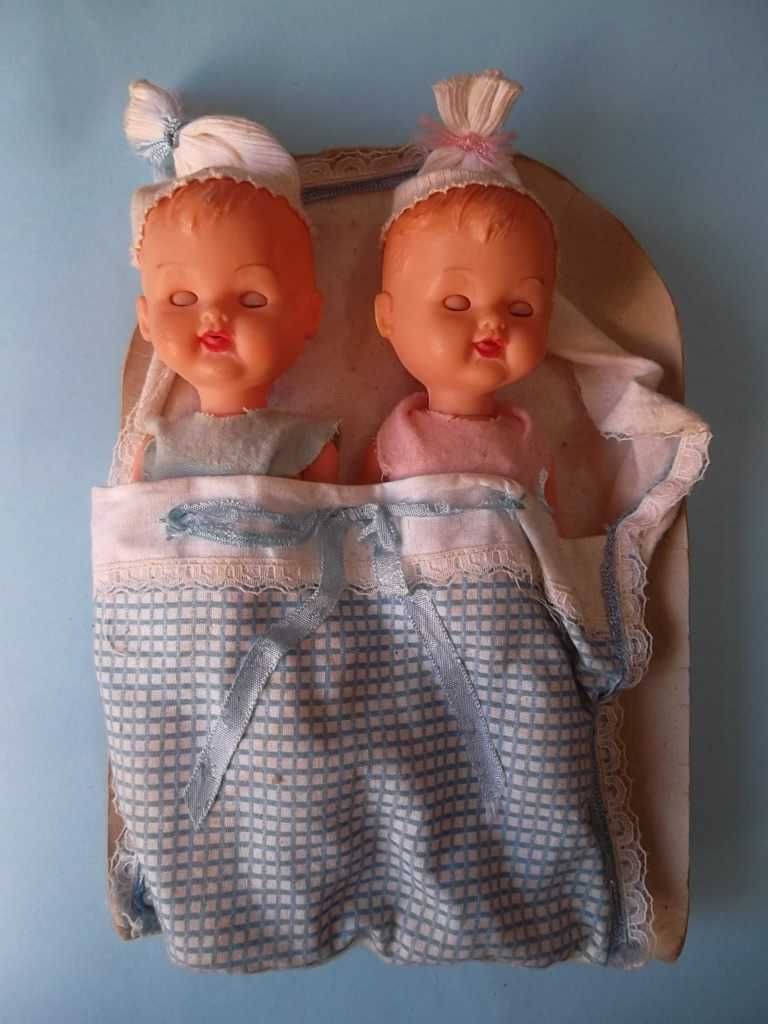 2 bonecas vintage a dormir, olhos dinâmicos, Brinquedo muito antigo.